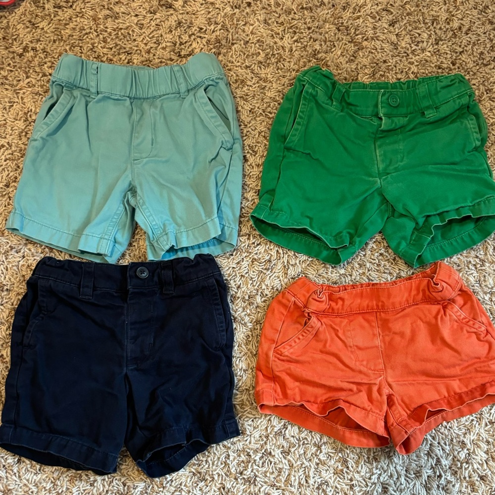 Primary Bundle Chino Shorts in Various Styles Size 2